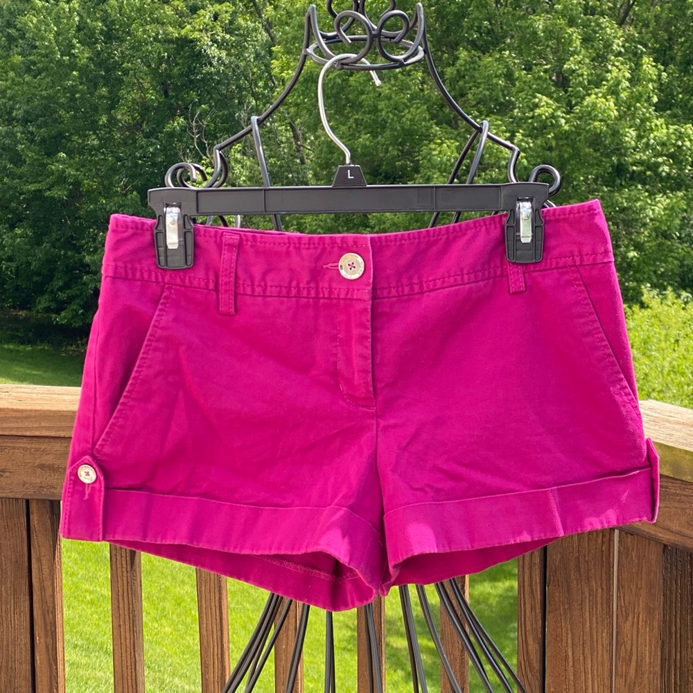 Express design studio size 4 shorts